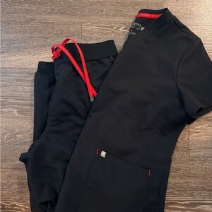 Size large black fabletics scrubs excellent condition